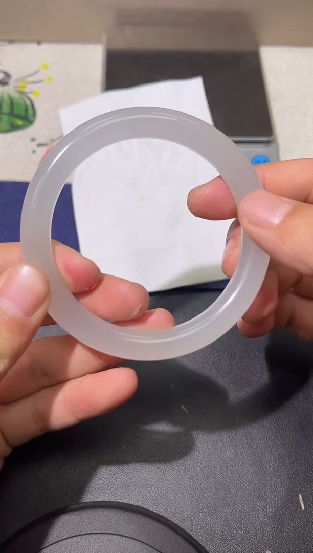 【闪购商品】和田玉手镯未镶嵌手镯