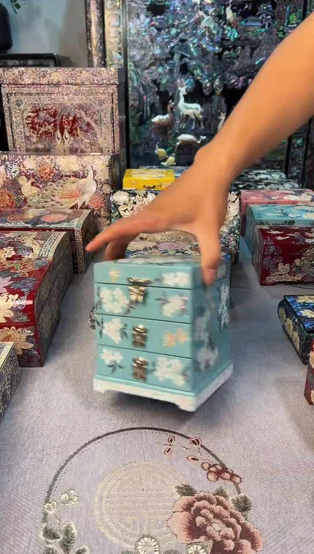 满贝底·弘贝雅螺钿漆器文化馆