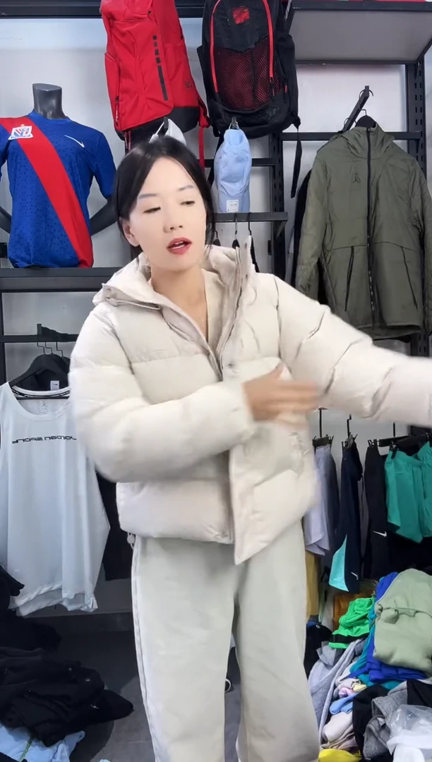 133·编码 瑕疵款直播间过款为准 尺码·M