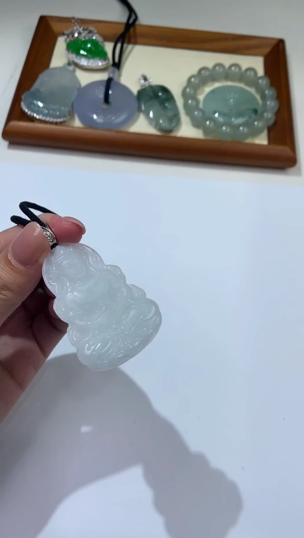 【闪购商品】翡翠未镶嵌颈饰2206150/苏/度母多样性一件发