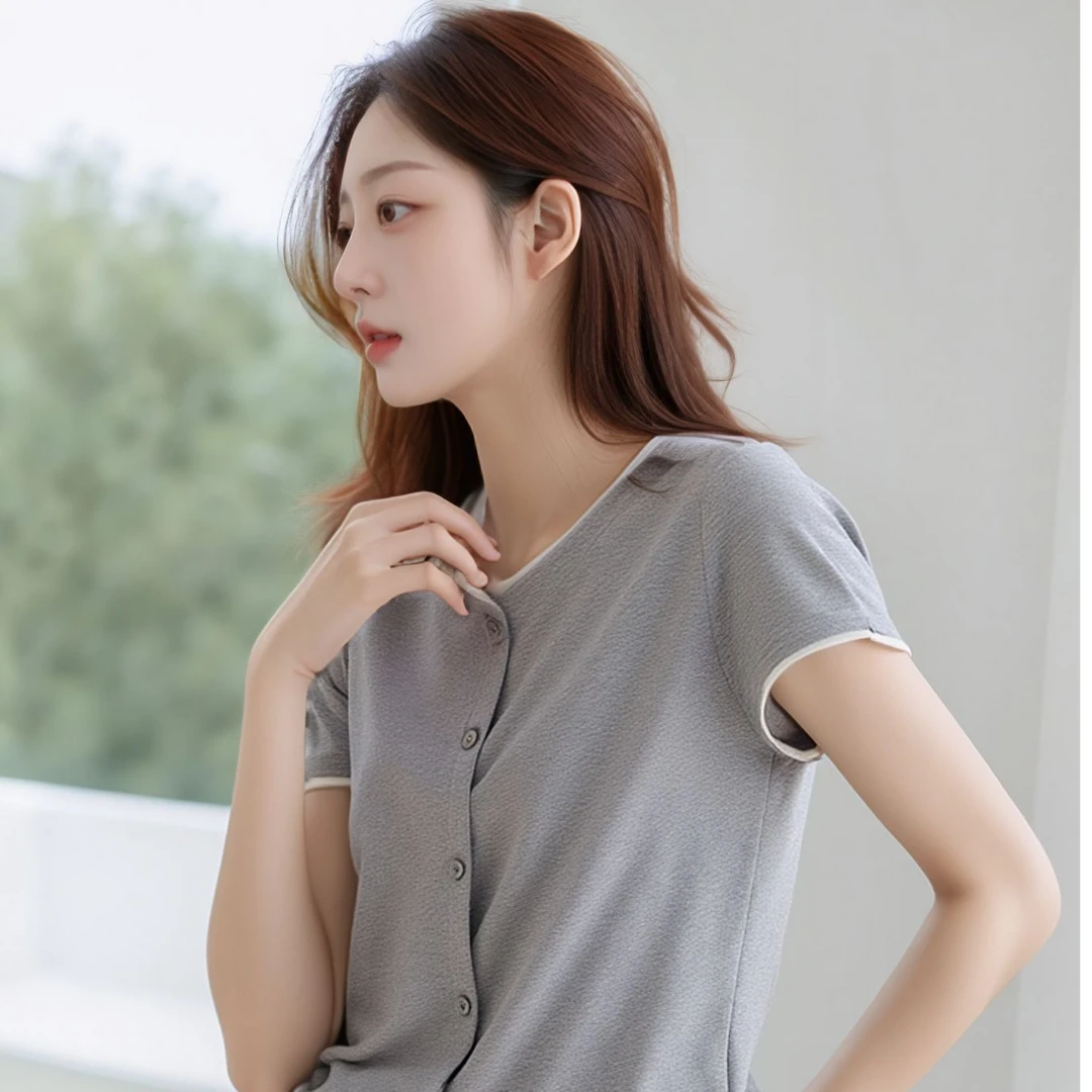 纯棉休闲圆领短袖T恤衫女大码宽松显瘦小众设计时尚百搭上衣潮流