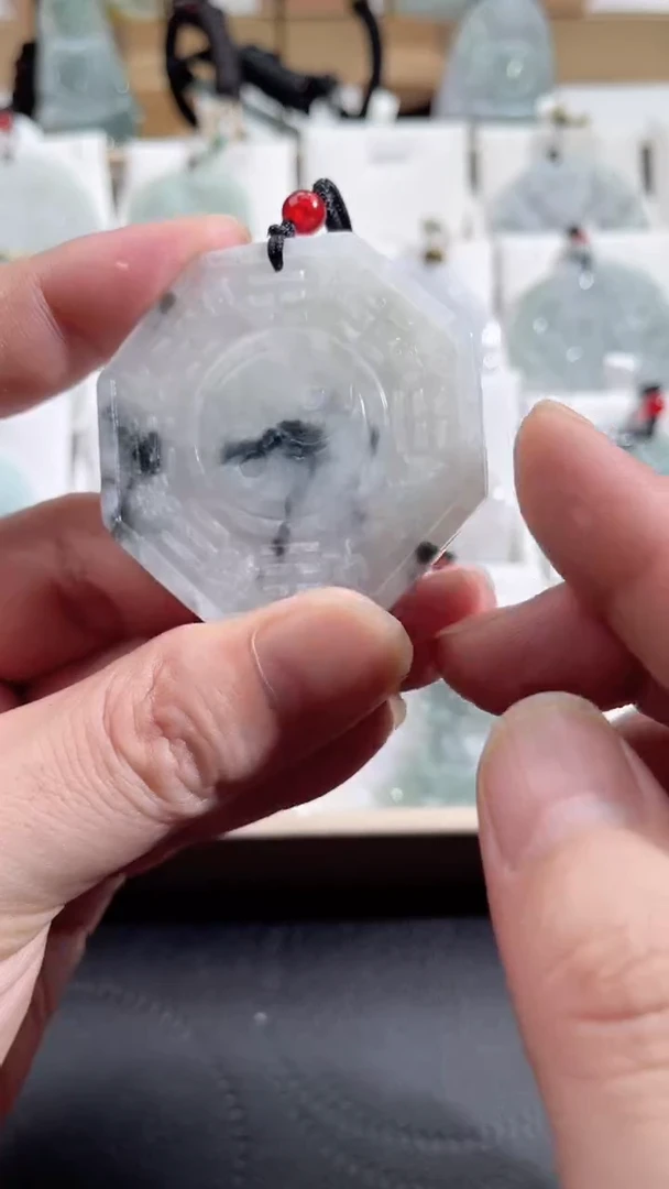 吊坠(赠链)未镶嵌翡翠10/16/