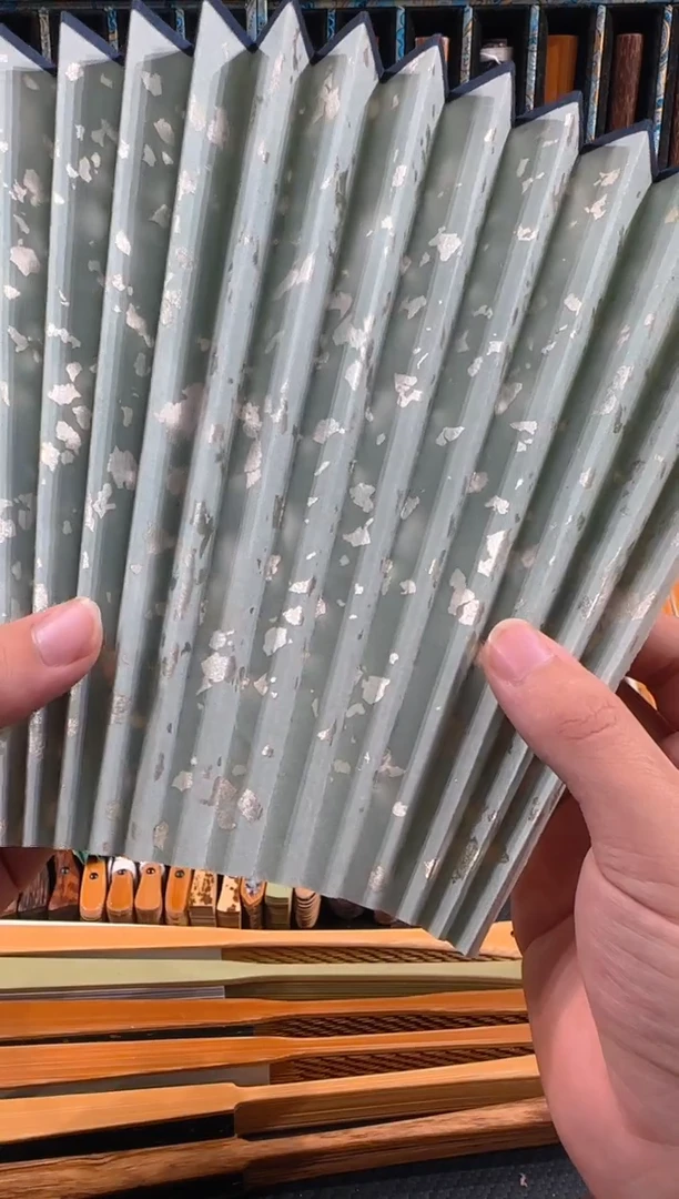 扇子回扇面一张扇面一张