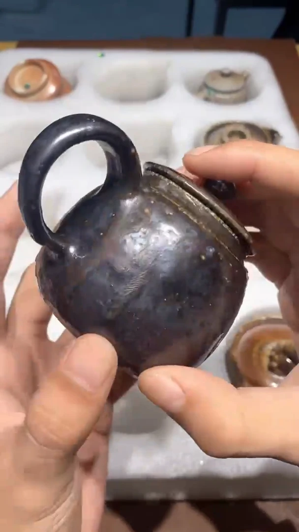 奢瓷/瑞寅柴烧茶器（壶）529  微瑕