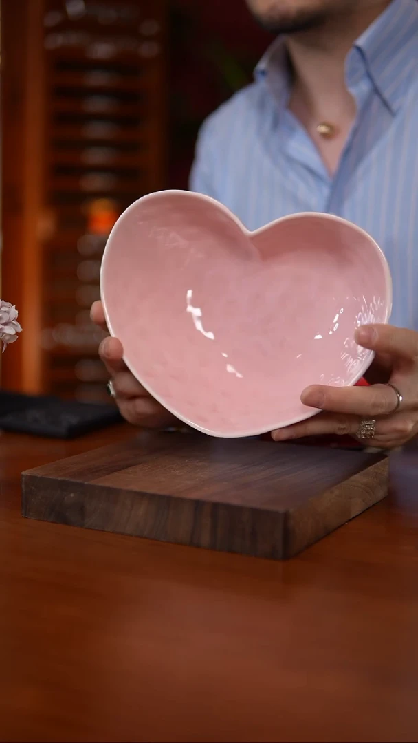 陶瓷粉色爱心大沙拉碗