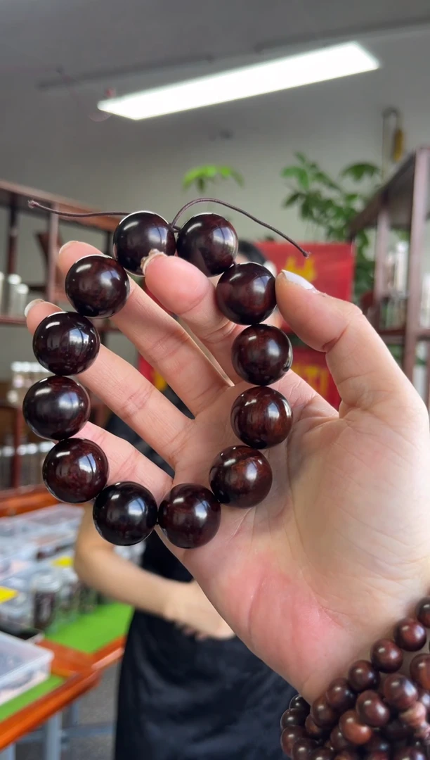黄花梨/降香黄檀2.0规格海南黄花梨霸王岭土埋沉水手串（2888）