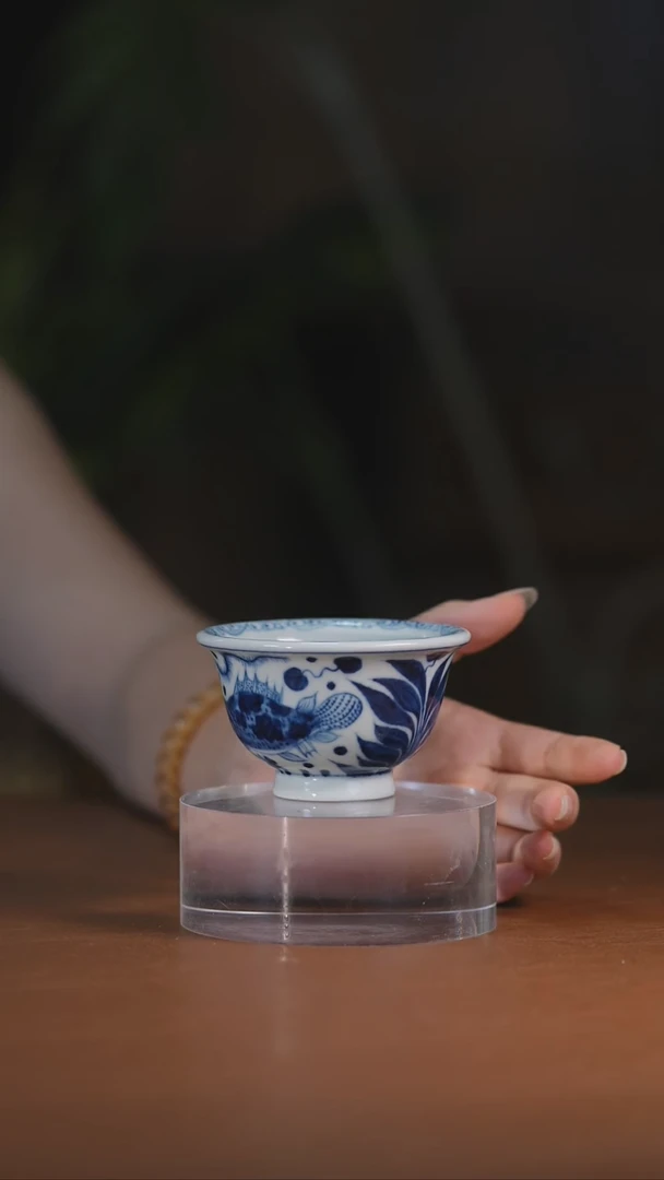 元青花鱼藻压手杯