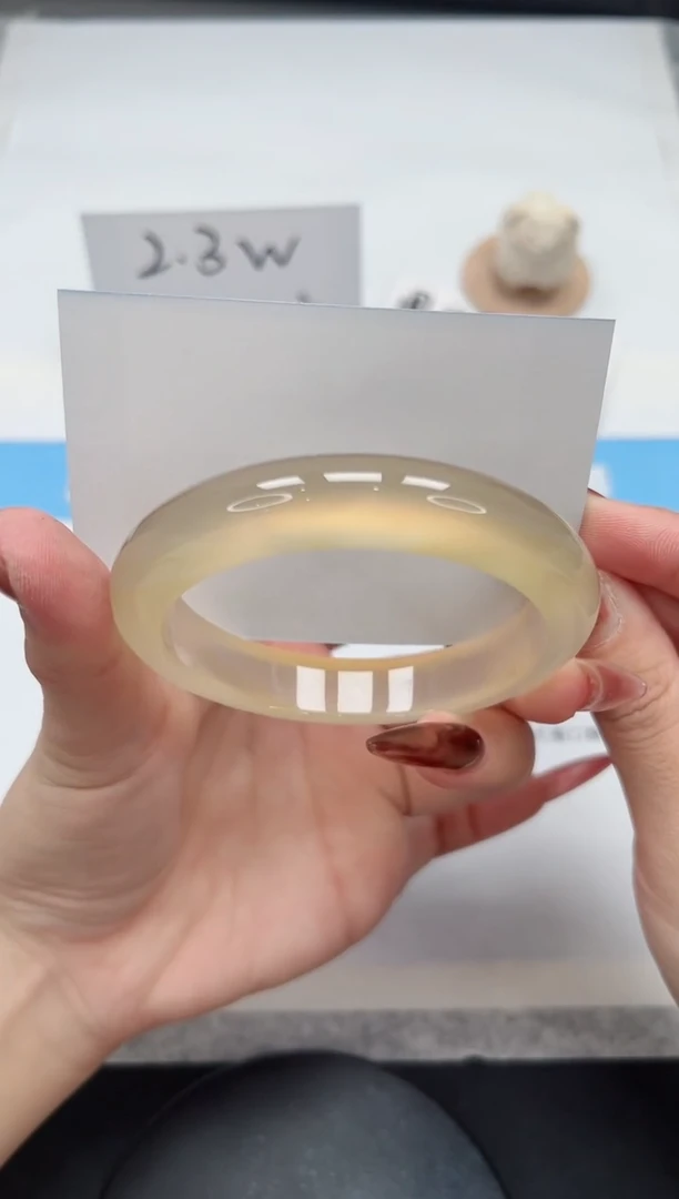 【闪购商品】玛瑙/玉髓手镯未镶嵌98/香槟60.5