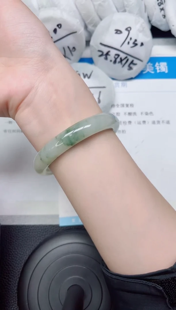 石英质玉手镯未镶嵌209-62.2