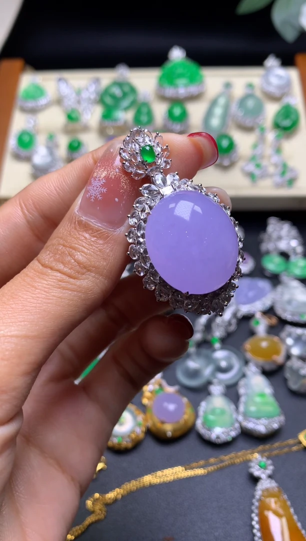 吊坠(不含链)18K金镶嵌翡翠满钻豪镶紫蛋吊坠