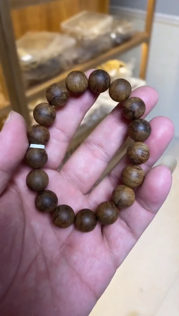 【闪购商品】沉香手串菩萨棋圆珠单圈红土沉1.3多样性发其一