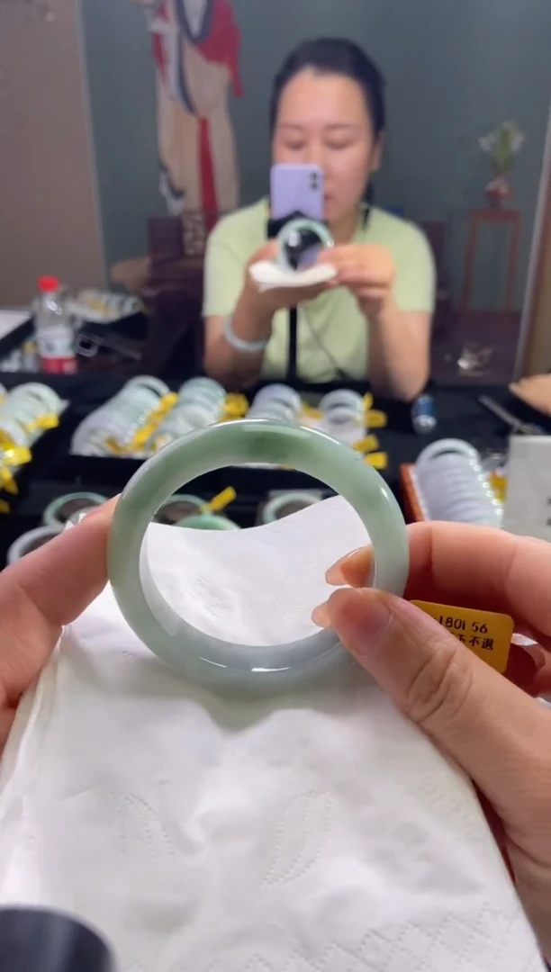 未镶嵌手镯翡翠56圈口d