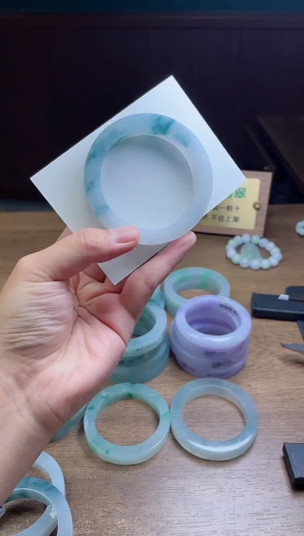 未镶嵌手镯定制翡翠忆*婉定制