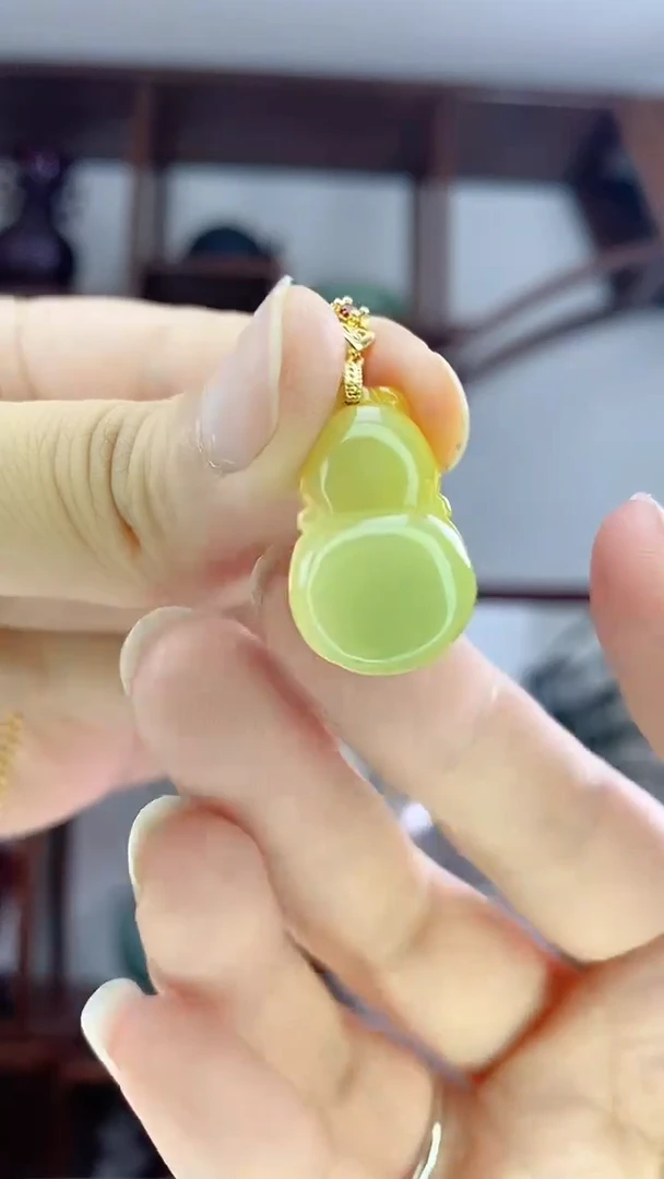 翡翠未镶嵌吊坠(赠链)X9黄翡葫芦