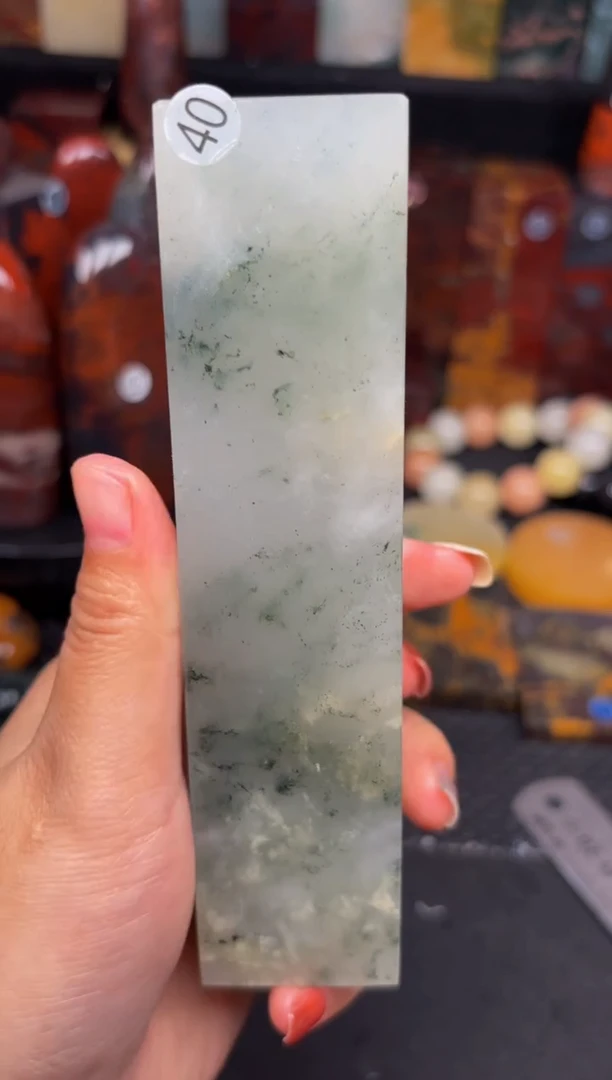玉桂林鸡血玉印章摆件40