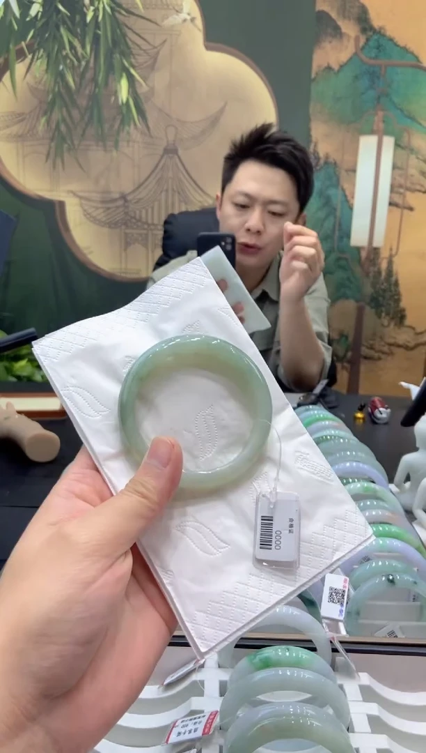 未镶嵌手镯翡翠1233****