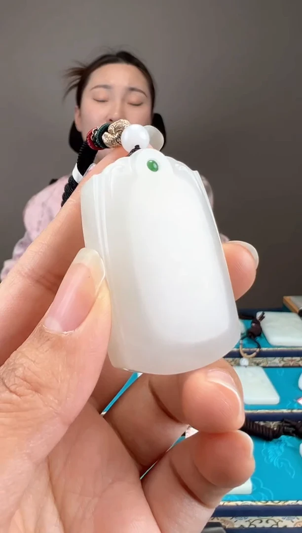 【闪购商品】和田玉颈饰未镶嵌1