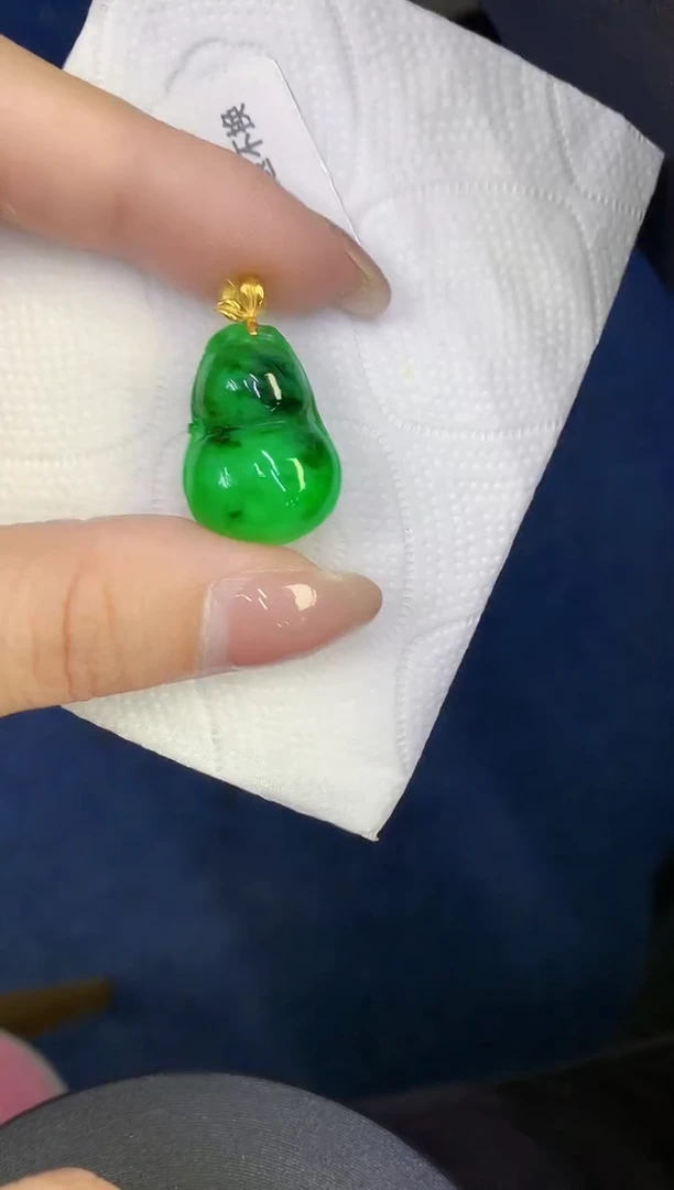 颈饰18K金镶嵌翡翠缅甸天然翡翠A货