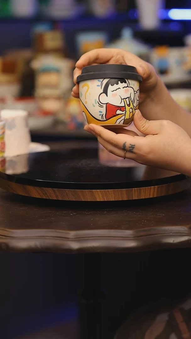 【闪购商品】摆件景德镇釉下彩绘设计师款式陶瓷