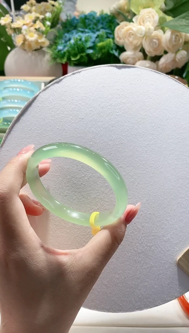 玛瑙/玉髓手镯未镶嵌33-60.7