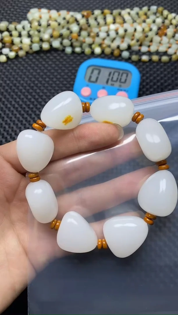 未镶嵌手链和田玉??手串
