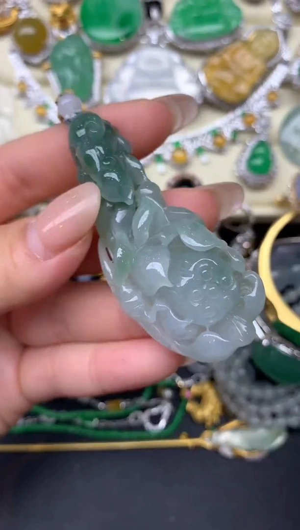翡翠未镶嵌颈饰114-雪姐翡翠天天见