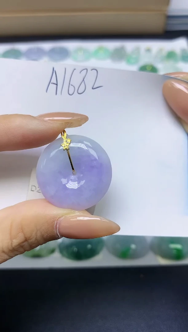 颈饰18K金镶嵌翡翠天然缅甸A货翡翠百元以上9元证书费自理