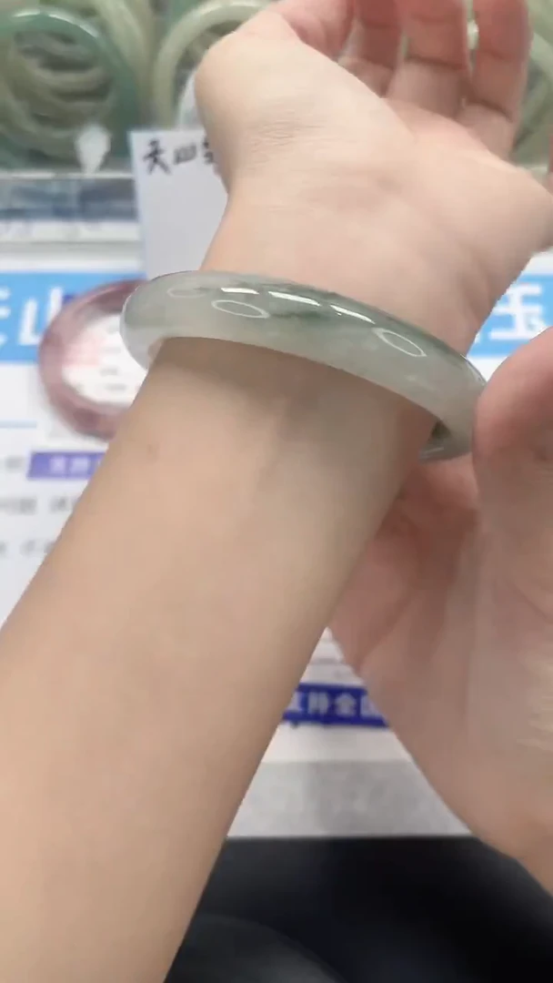 未镶嵌手镯石英质玉107-60/61