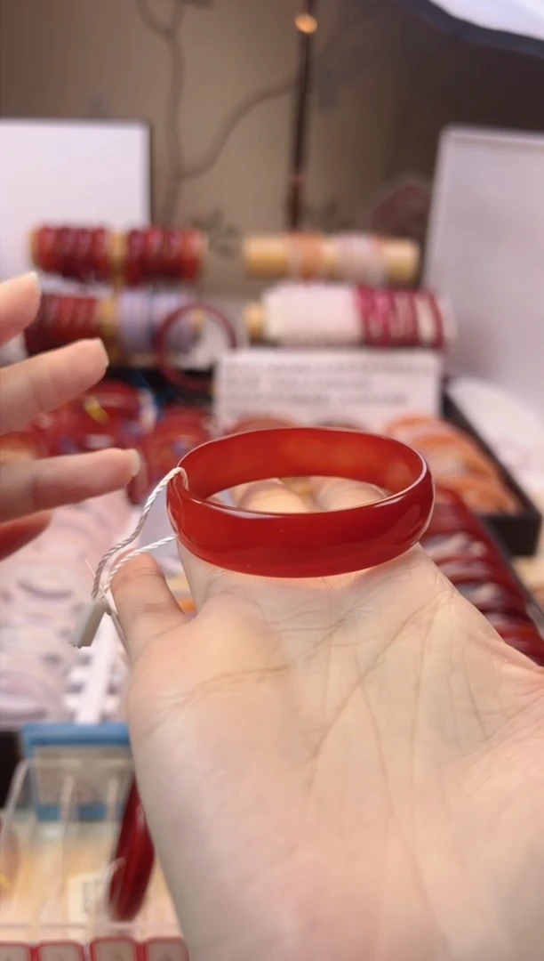 【闪购商品】玛瑙/玉髓手镯未镶嵌【默认微瑕】50
