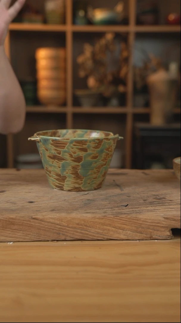 黄绿色的双耳深桶