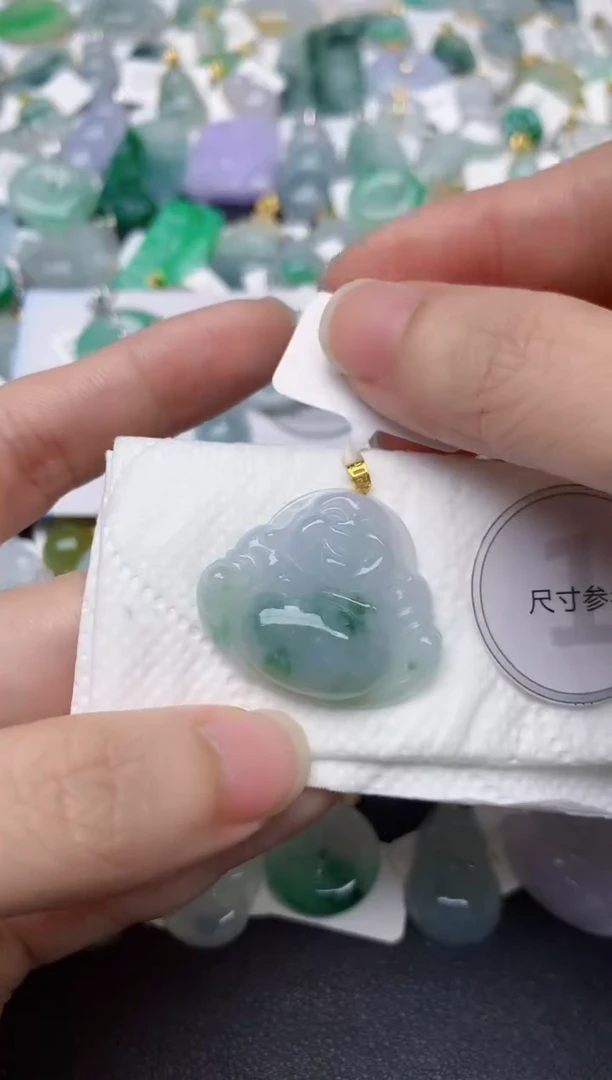 颈饰18K金镶嵌翡翠天然缅甸A货翡翠