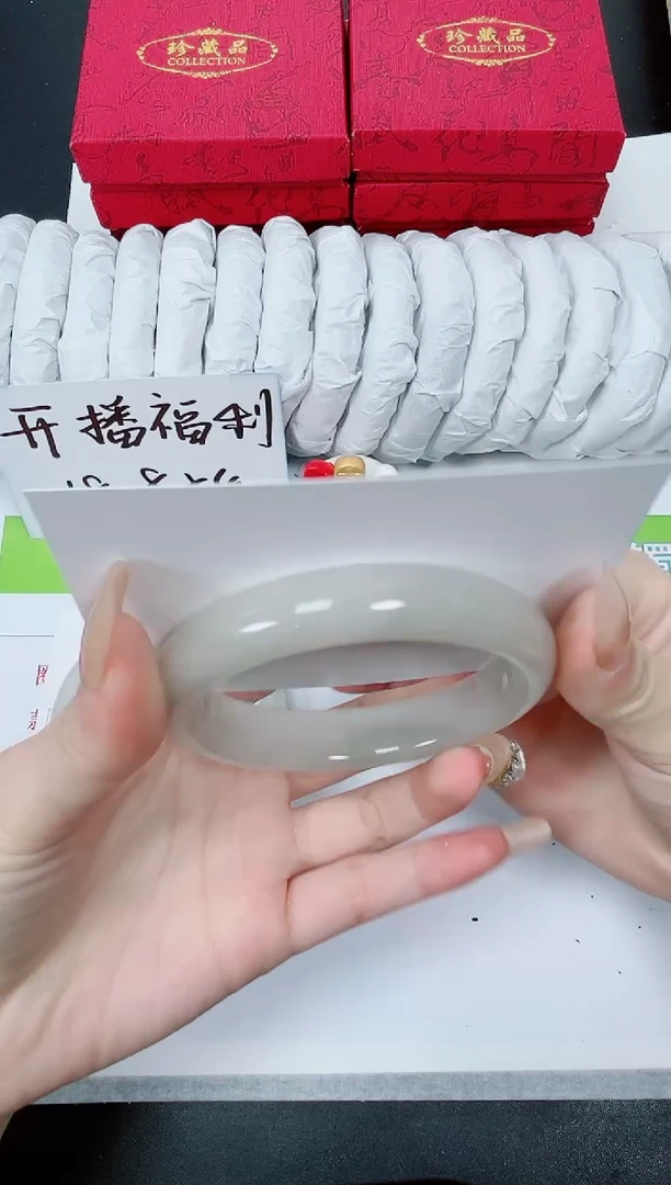 【闪购商品】石英质玉手镯未镶嵌K228-56.8