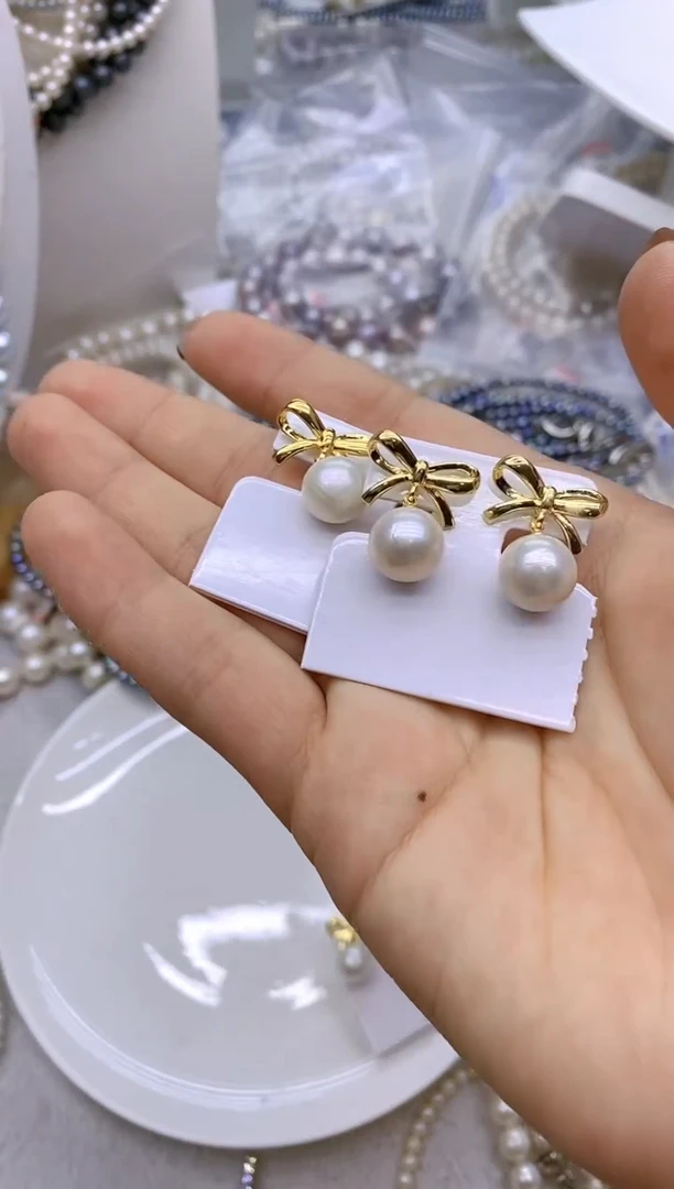 未镶嵌1淡水珍珠耳饰