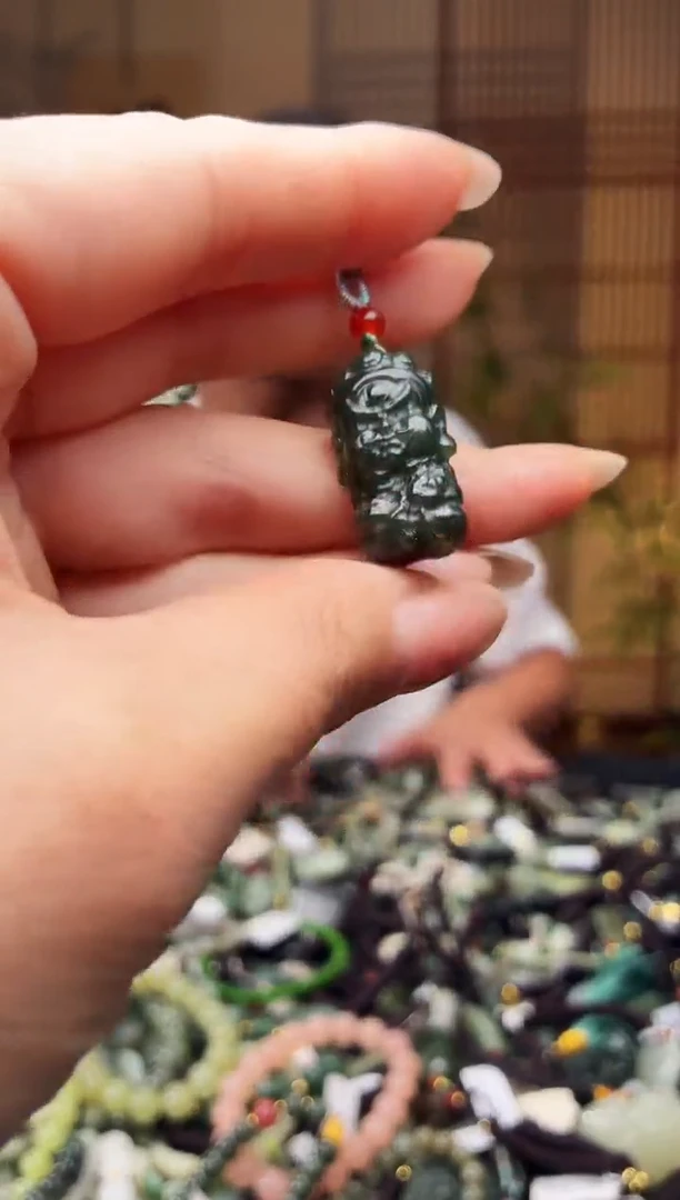 颈饰未镶嵌和田玉多样性发货，拍一发一