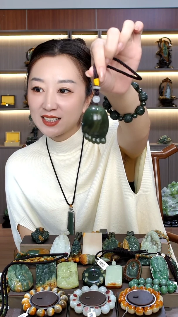 吊坠(不含链)未镶嵌和田玉多样性发货其中发一