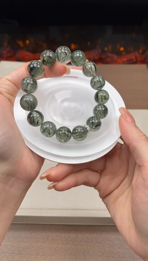 非金属无万嘉水晶  发1件