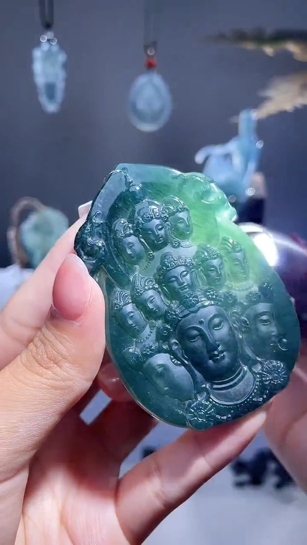 颈饰未镶嵌翡翠挂件