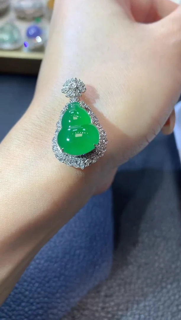 翡翠18K金镶嵌吊坠(不含链)C36翡翠