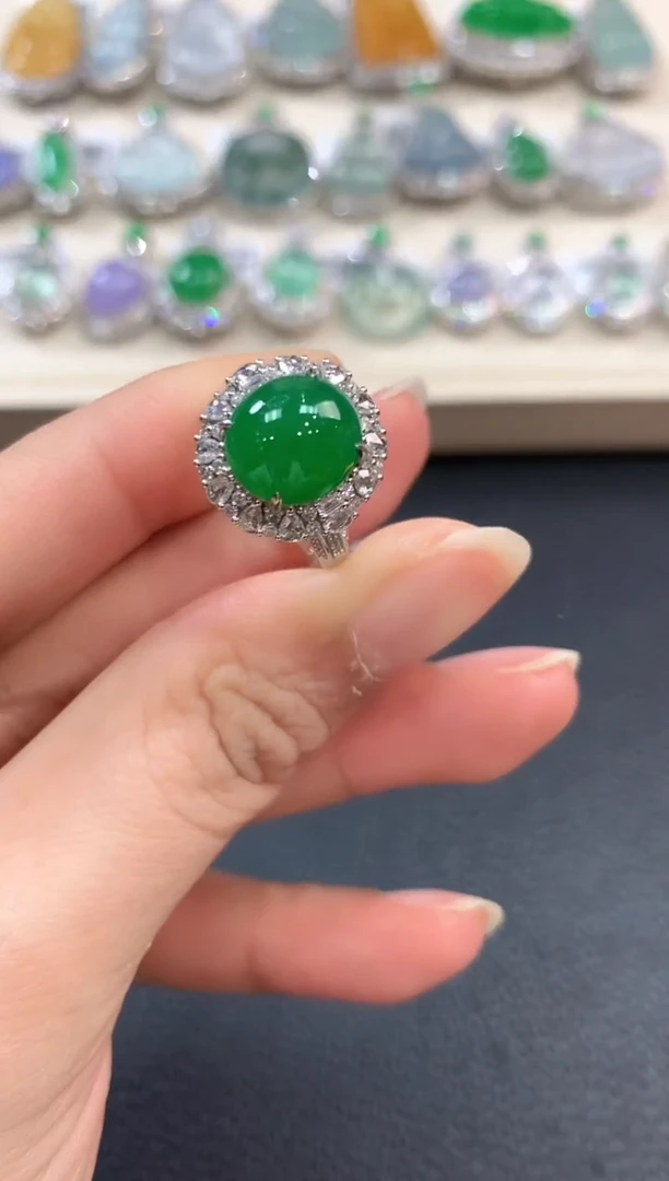 【闪购商品】翡翠戒指18K金镶嵌b179