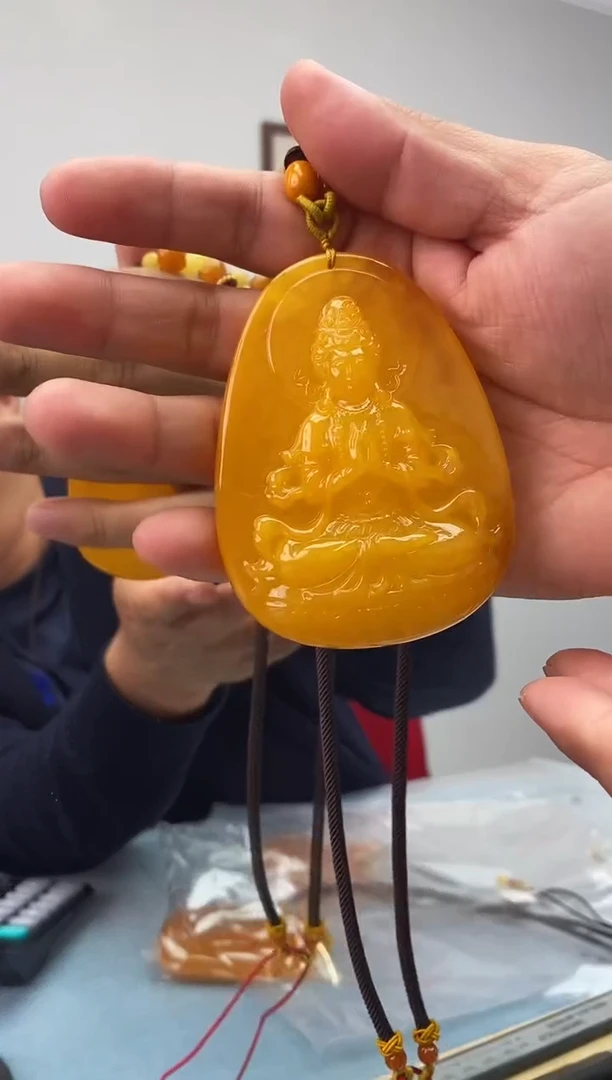 琥珀未镶嵌珠宝奇石假一罚十，多样性发一件071
