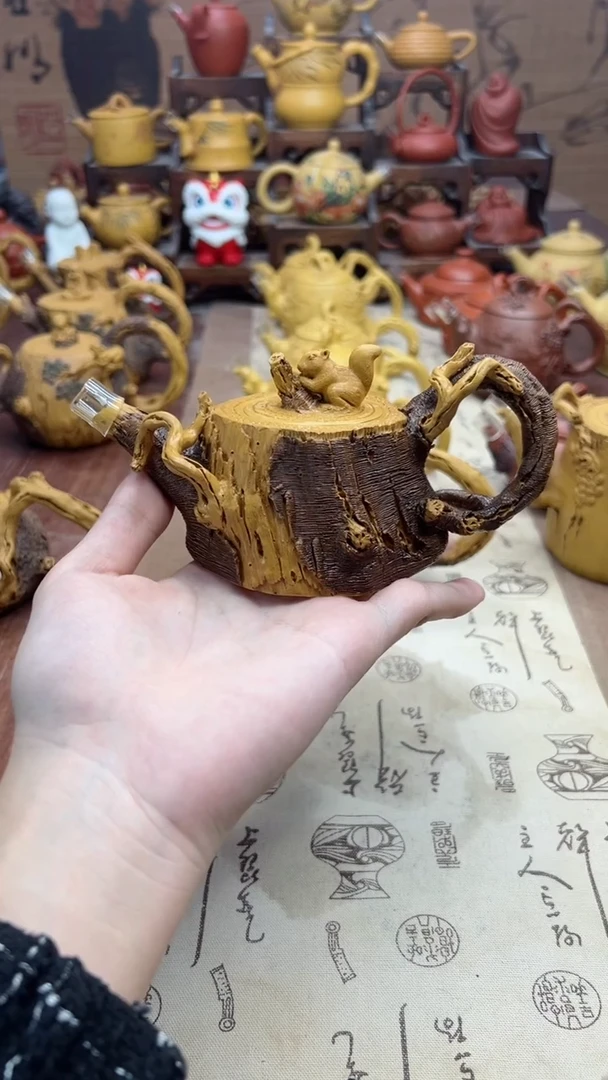 【闪购商品】紫砂仿木段泥树桩松鼠壶