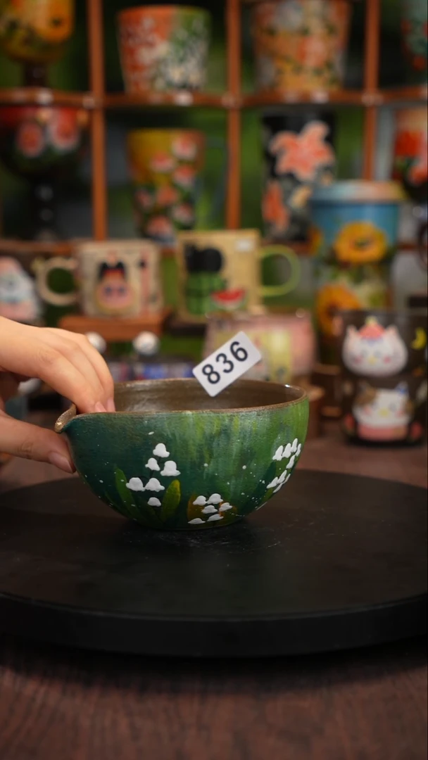 釉下手绘陶瓷紫砂碗
