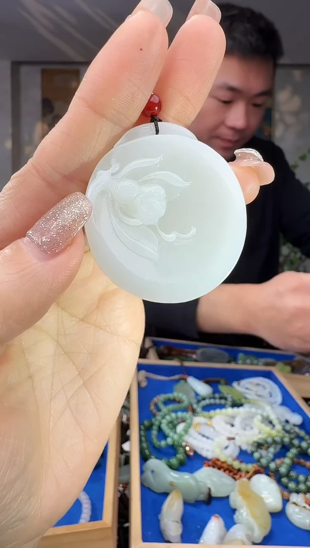 颈饰未镶嵌和田玉拍一发一