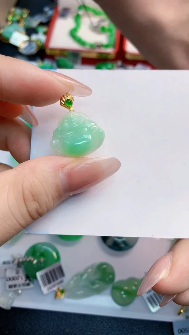 翡翠未镶嵌吊坠(不含链)1