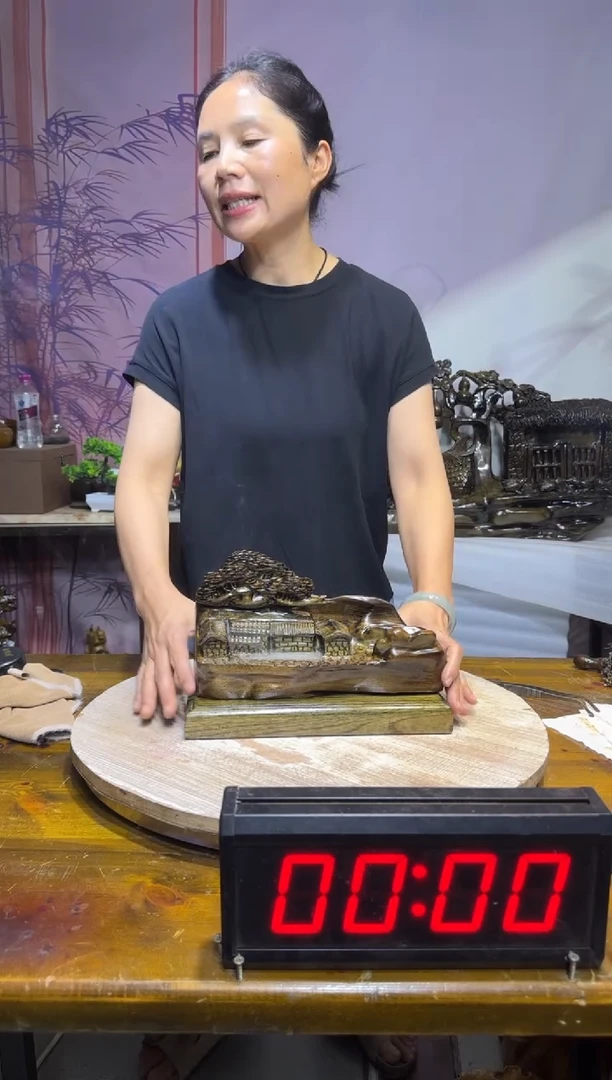 金丝楠漆**阁金丝楠木雕刻摆件