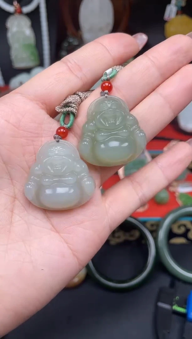 和田玉未镶嵌颈饰吊坠多样性发其一h005