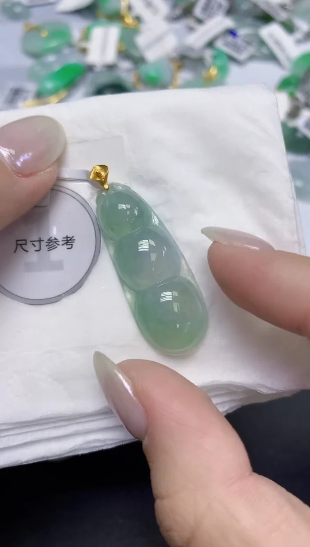 颈饰18K金镶嵌翡翠天然缅甸翡翠A货百元以上9元证书费自理