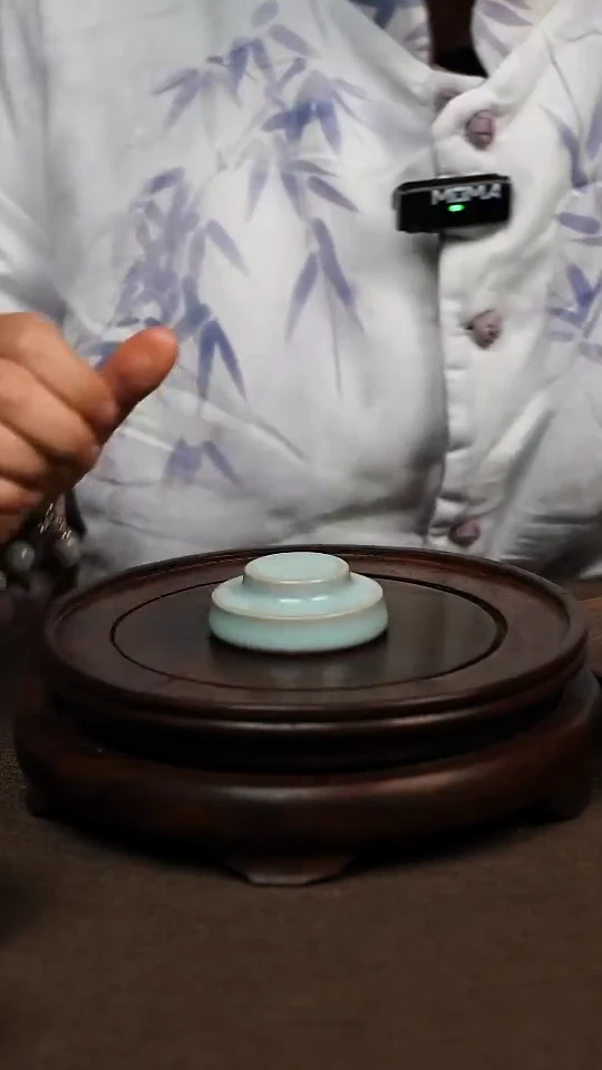 瓷片天青色手工盖置 微瑕 不带礼盒