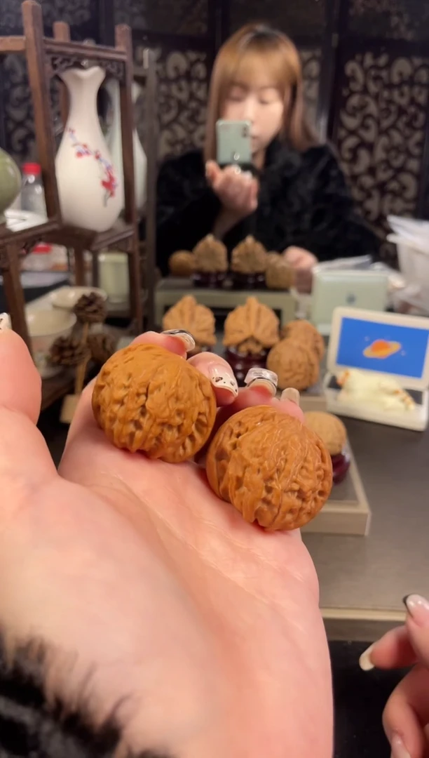 【闪购商品】文玩核桃把件磨盘37尺-1