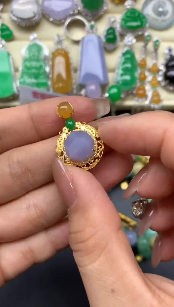 颈饰18K金镶嵌翡翠252-中国好珍宝